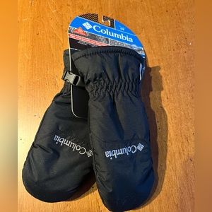 NWT Child’s Mitten - Columbia